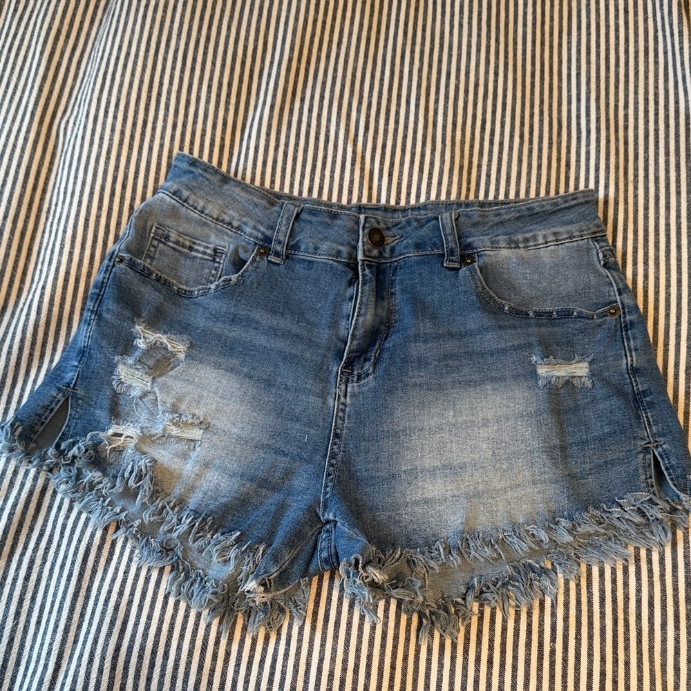Denim Frayed Hem Women Shorts